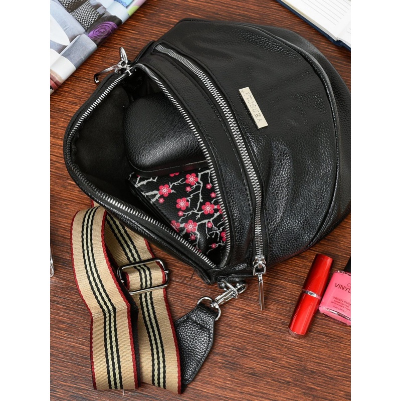 Čierna crossbody kabelka BARINA