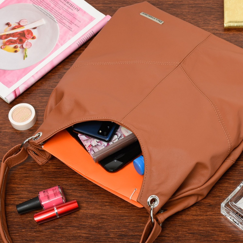 Koňaková kožená dámska kabelka PARIS