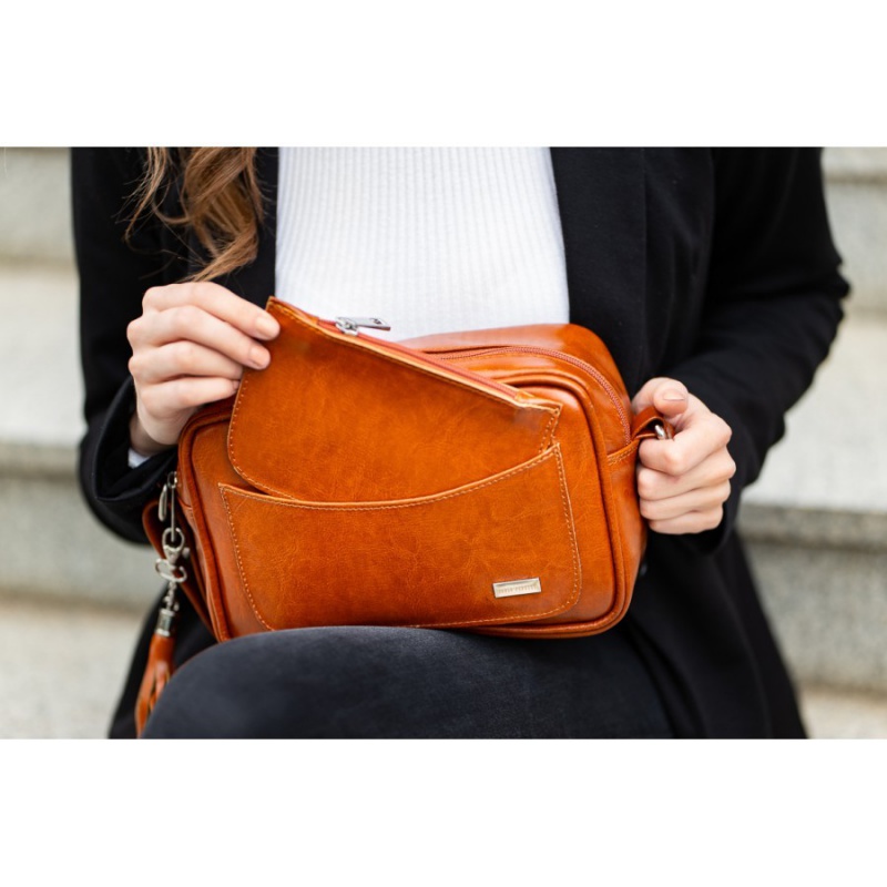 Dámska kožená koňaková kabelka SABRINA