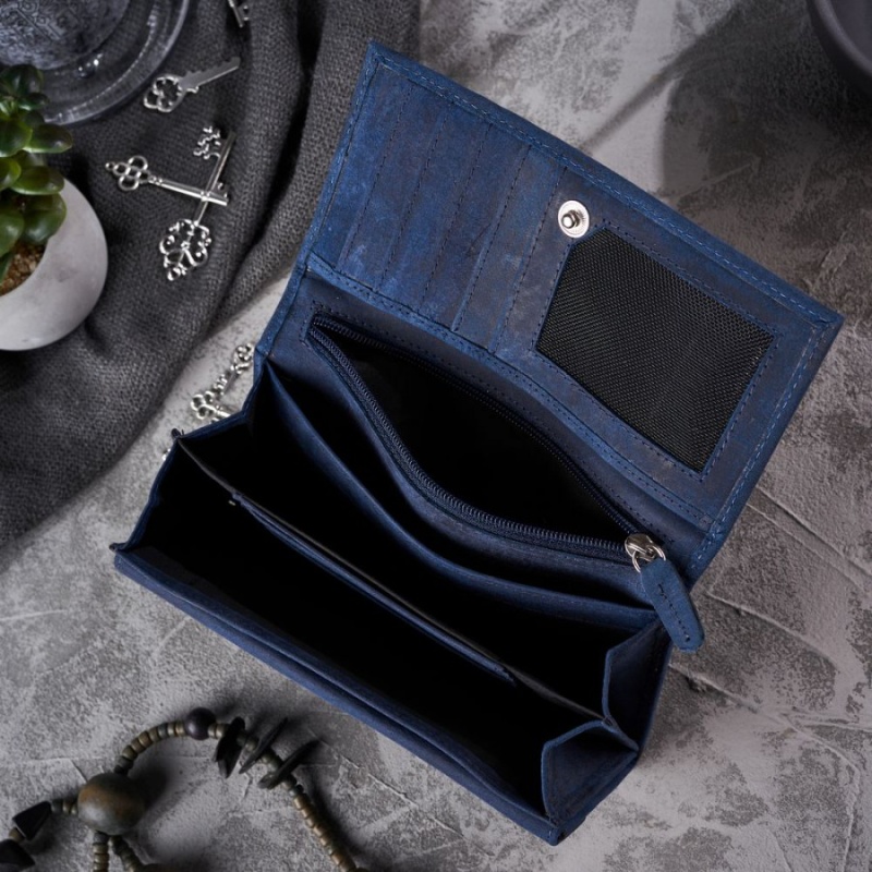 Dámska kožená tmavomodrá vintage peňaženka CALYSTA