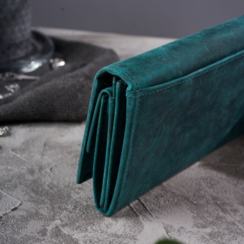 Dámska kožená zelená vintage peňaženka CALYSTA