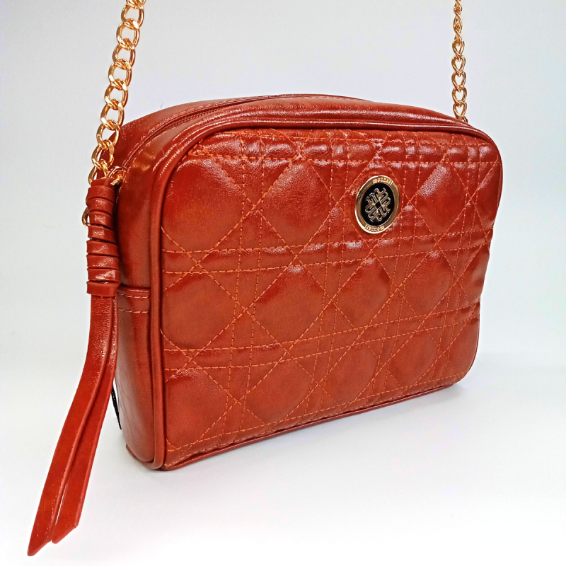 Dámska hnedá lesklá prešívaná crossbody kabelka Monnari