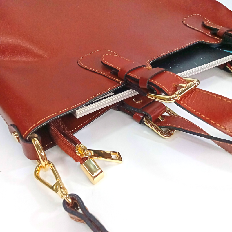 Koňaková kožená dámska kabelka na rameno Florence "LILIANA" so zapínaním na zips