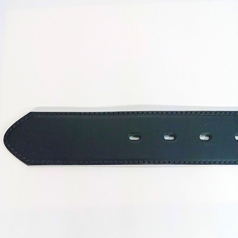 Čierny kožený pánsky opasok