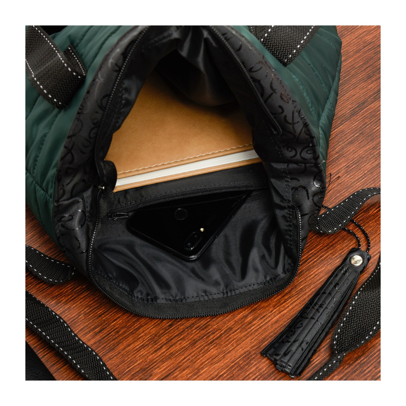 Zelená prešívaná kabelka na rameno Beltimore "BELLA"