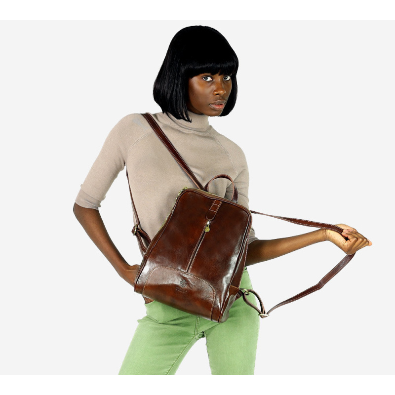 Kožený dámsky hnedý batoh Vera Pelle "BRONTE"