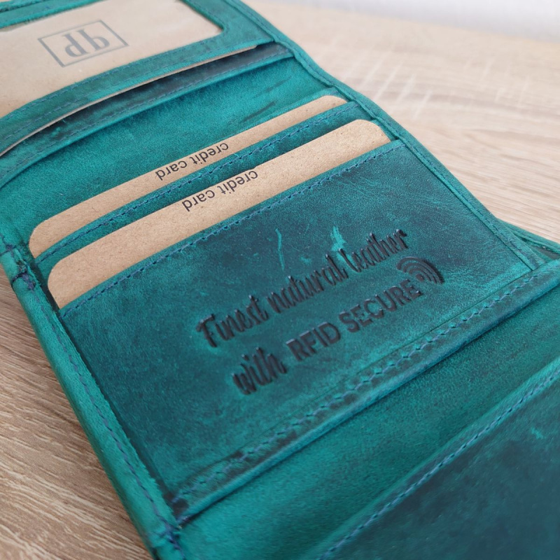 Kožená malá dámska zelená peňaženka BERDINA