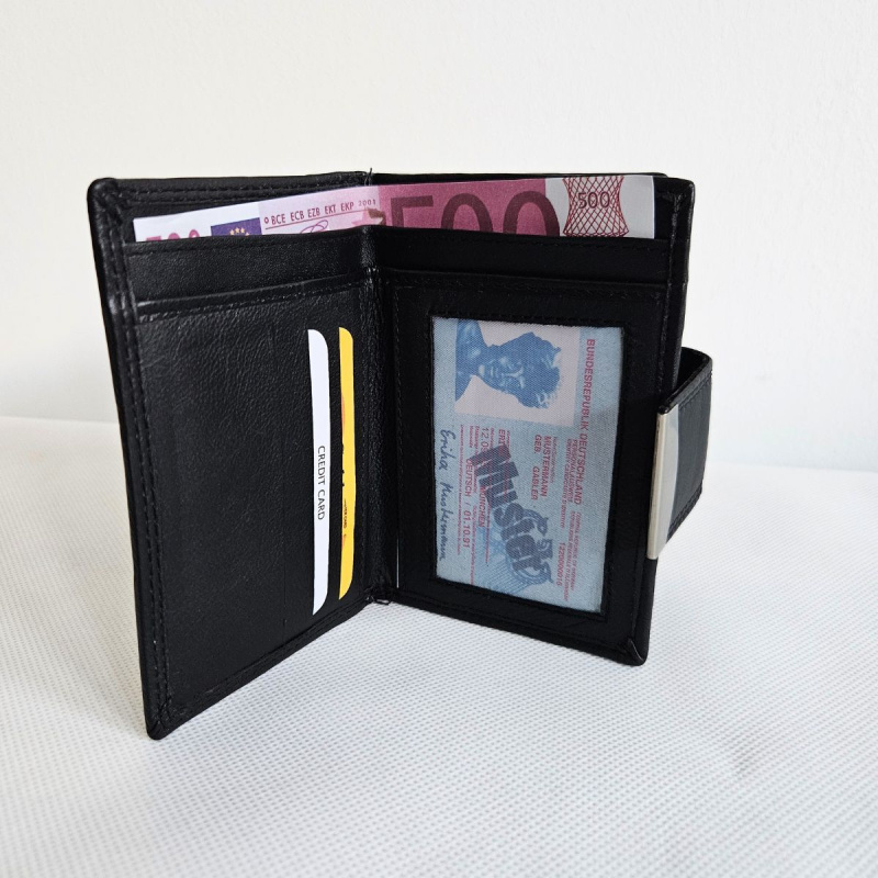 Dámska kožená čierna peňaženka DELLA