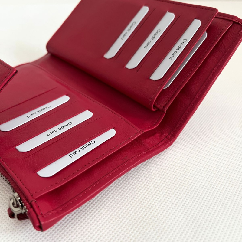 Dámska kožená malinová peňaženka DESIRE