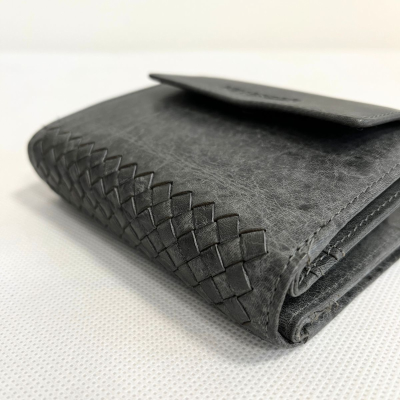 Kožená dámska sivočierna peňaženka PRISMA