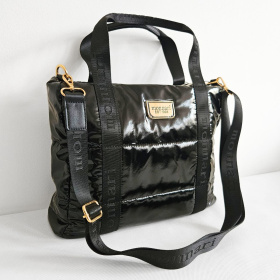 Lesklá čierna kabelka kabelka MONNARI