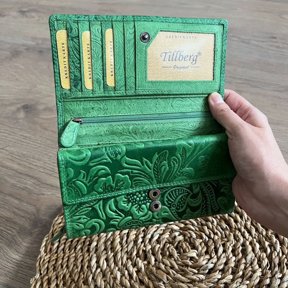 Dámska kožená peňaženka zelená AMBRA