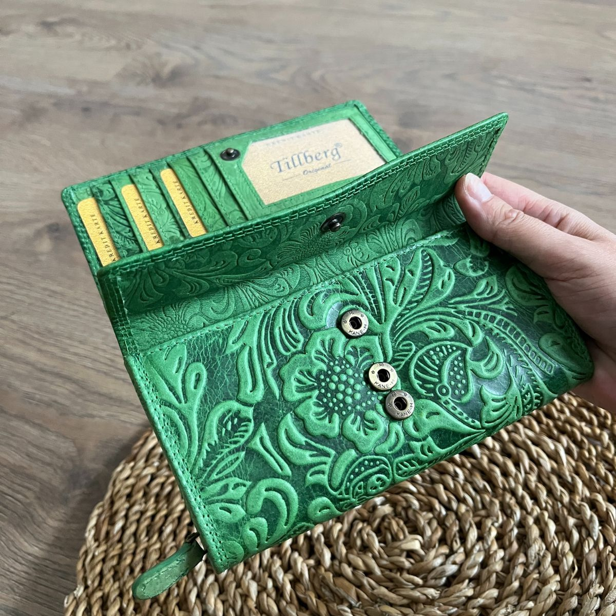 Dámska kožená peňaženka zelená AMBRA