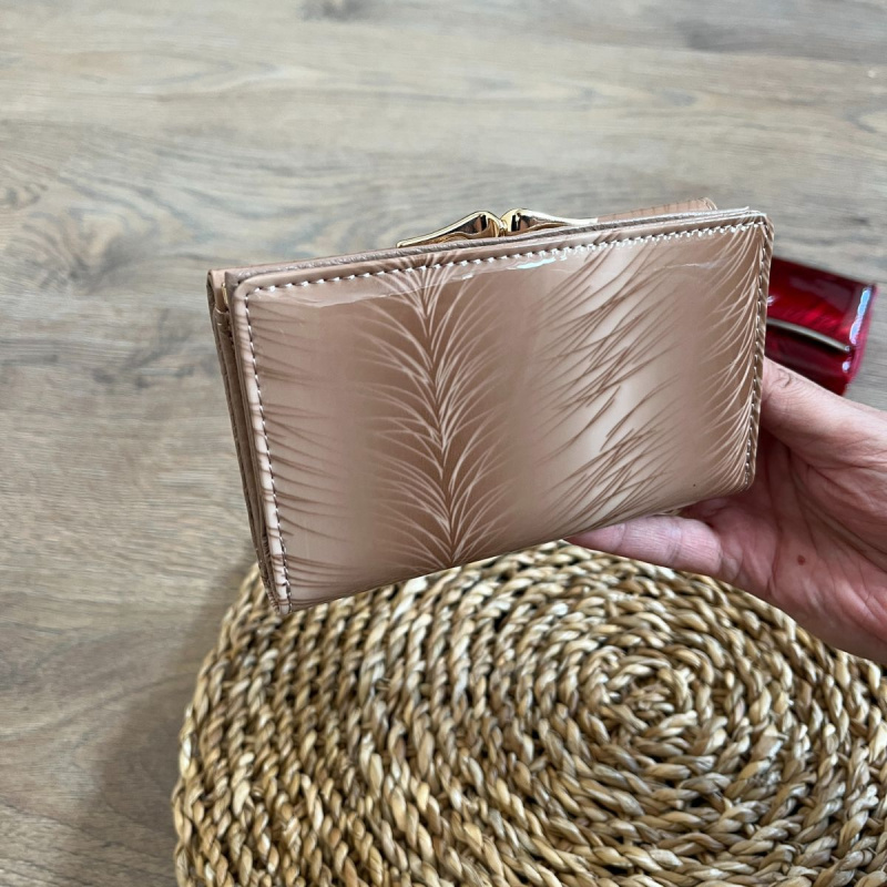 Dámska kožená peňaženka béžová SKYLA