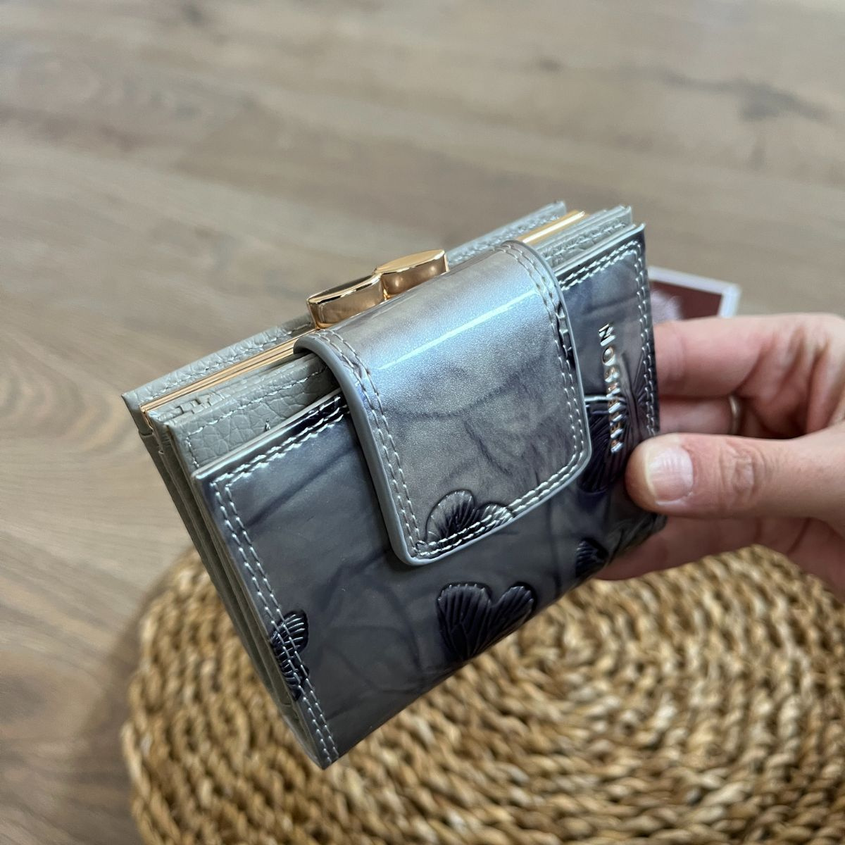 Dámska kožená peňaženka strieborná ADITA