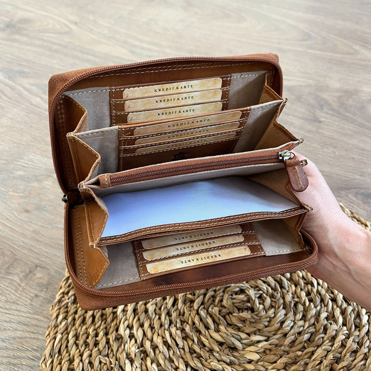 Dámska kožená peňaženka tan NIKITA