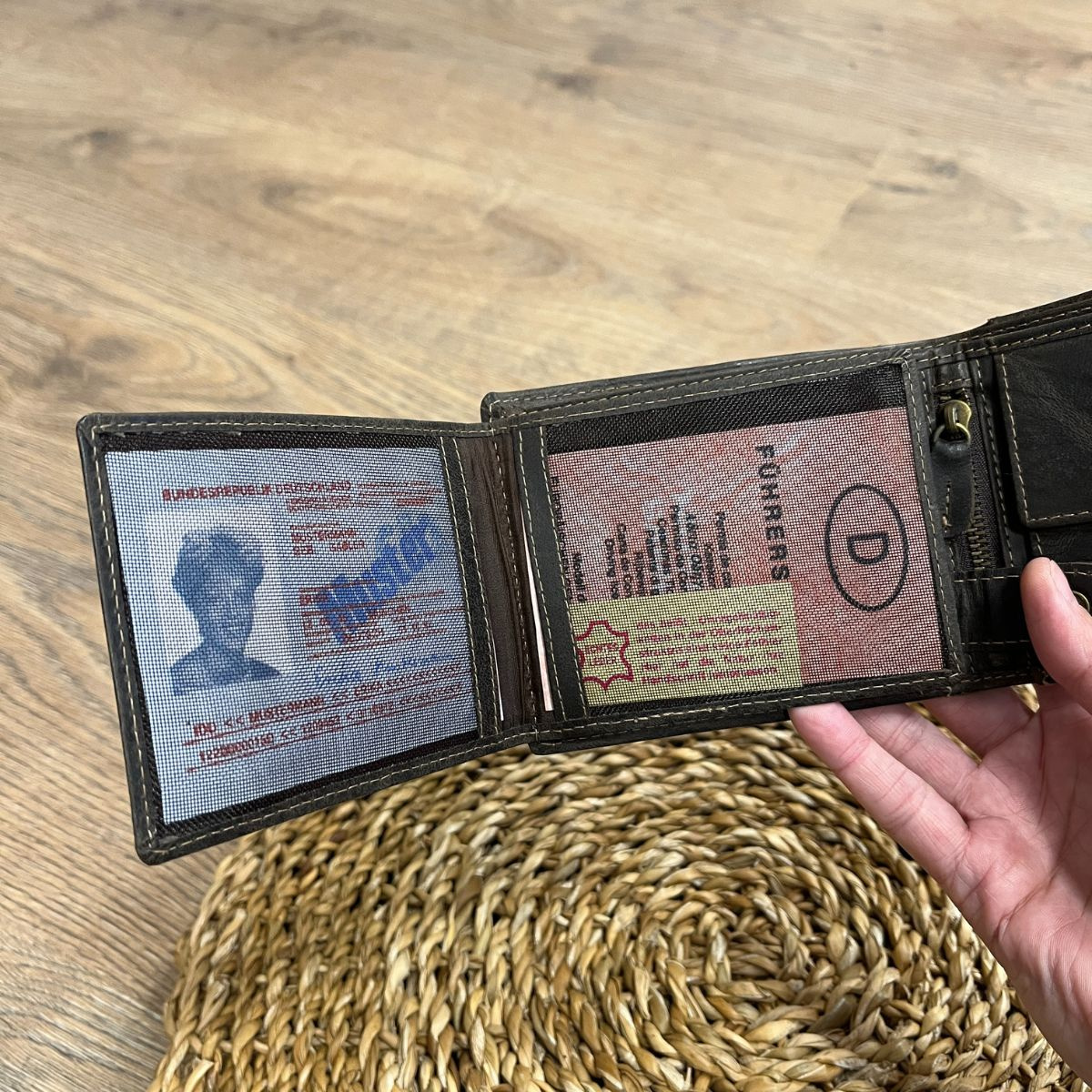 Pánska kožená peňaženka hnedá REMUS