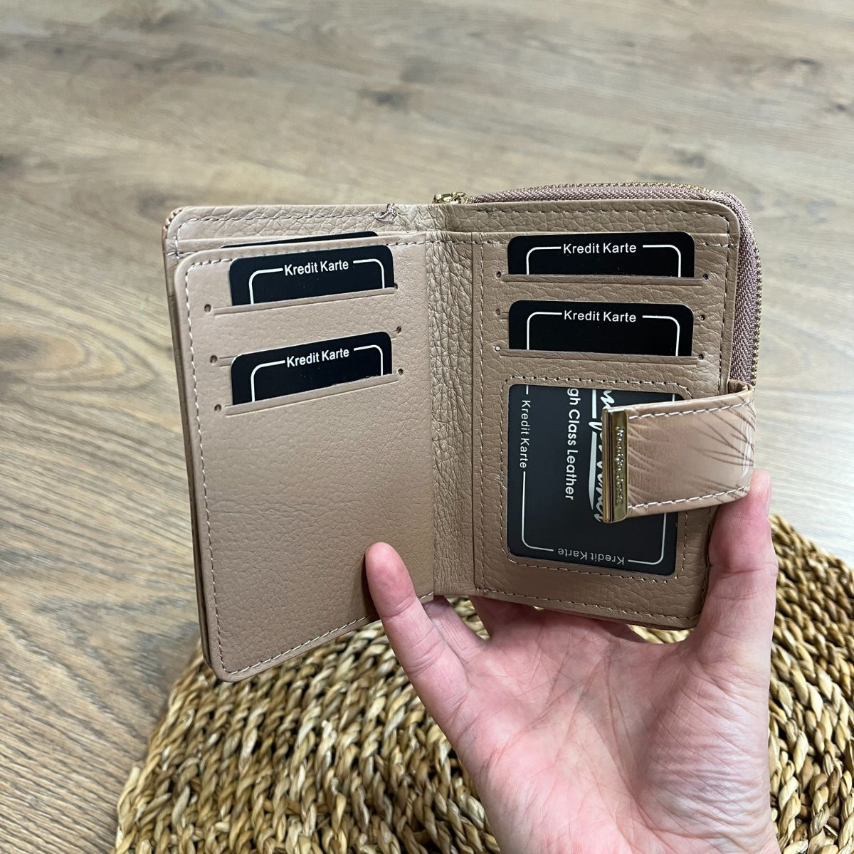 Dámska kožená peňaženka béžová SIENA