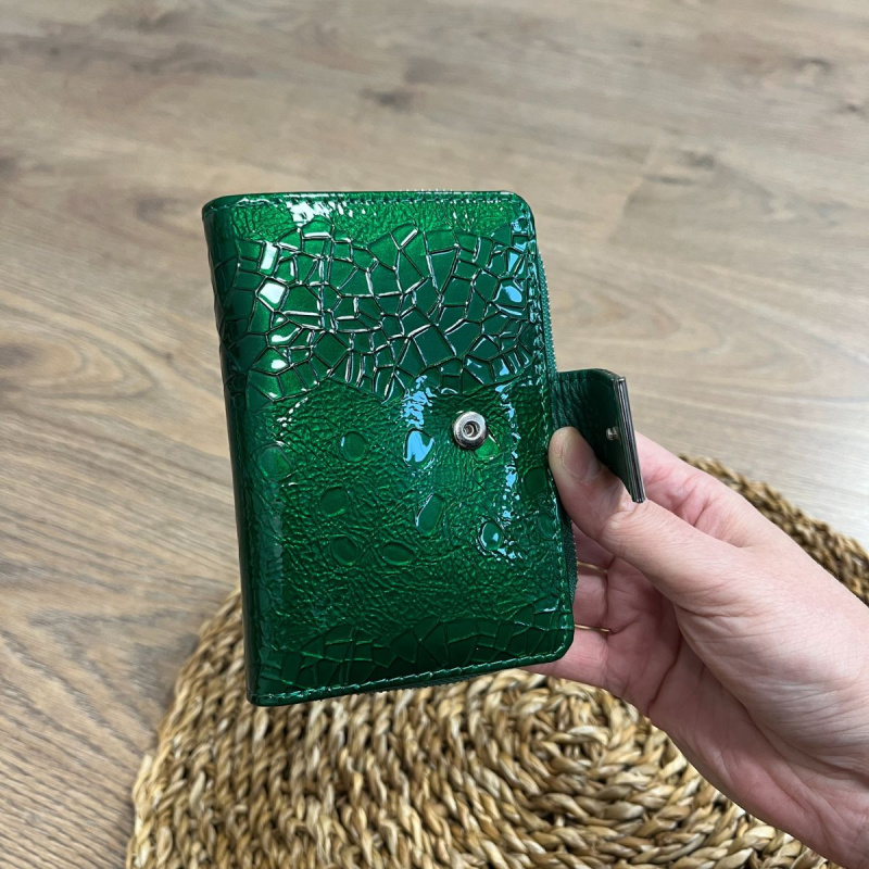 Dámska kožená peňaženka zelená FLAVIA