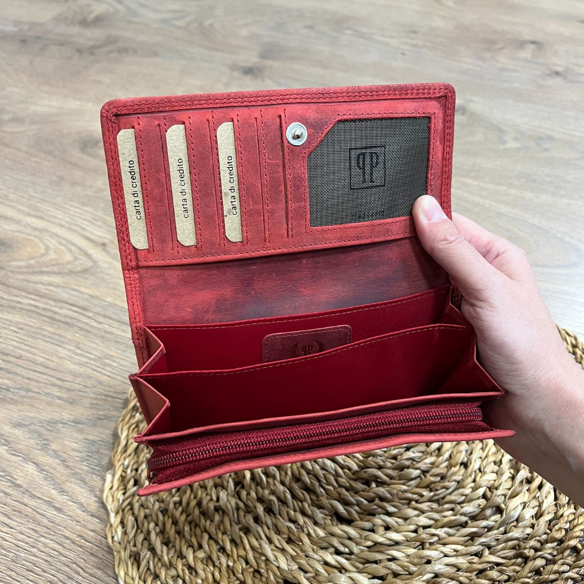 Dámska kožená peňaženka červená KATRINA