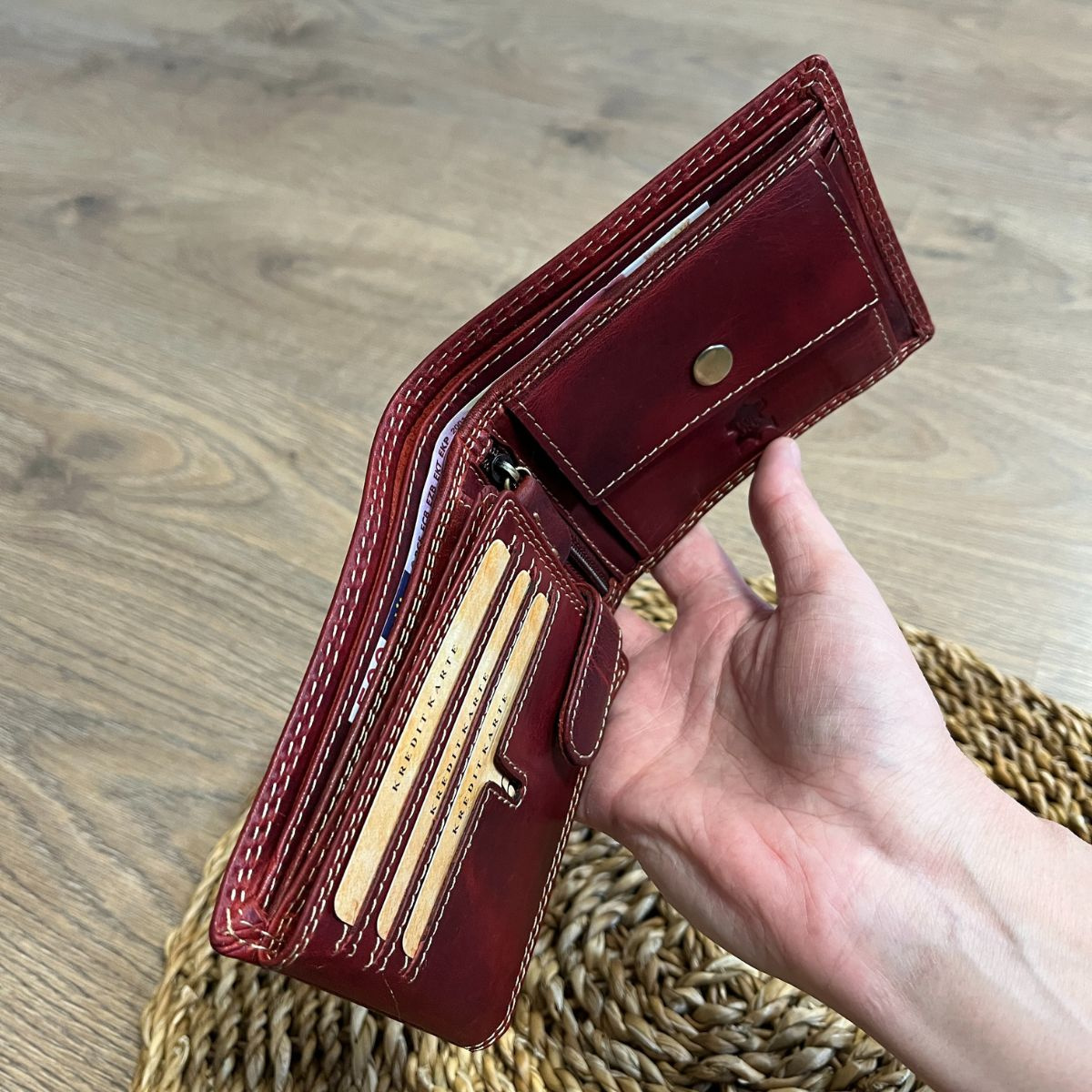 Pánska kožená peňaženka červená SVEN