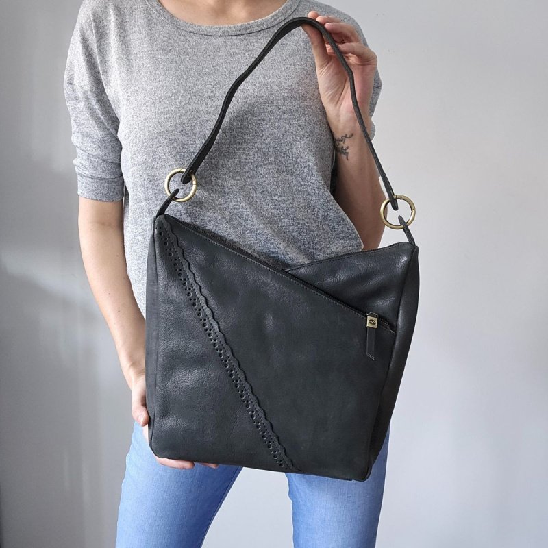 Dámska kožená kabelka čierna Arista