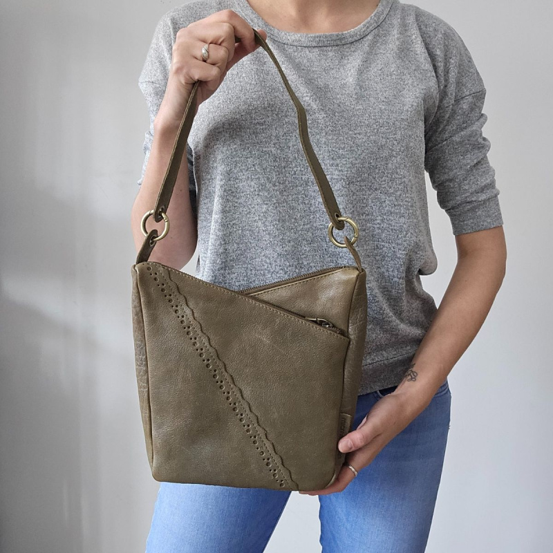 Dámska kožená kabelka olivová na rameno crossbody