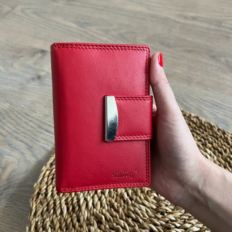 Dámska kožená peňaženka červená v strednej veľkosti