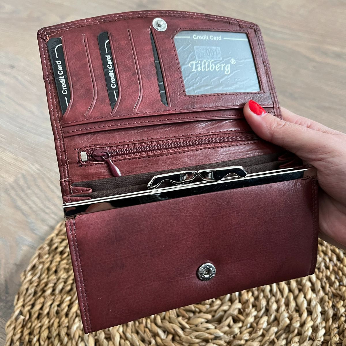 Dámska kožená peňaženka vínovočervená MODENA