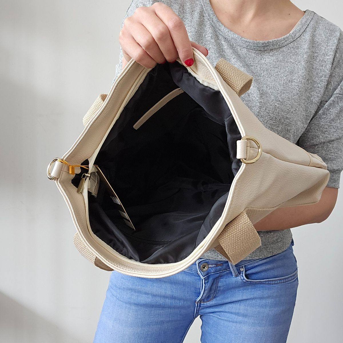 Dámska béžová kabelka FRANCESCA