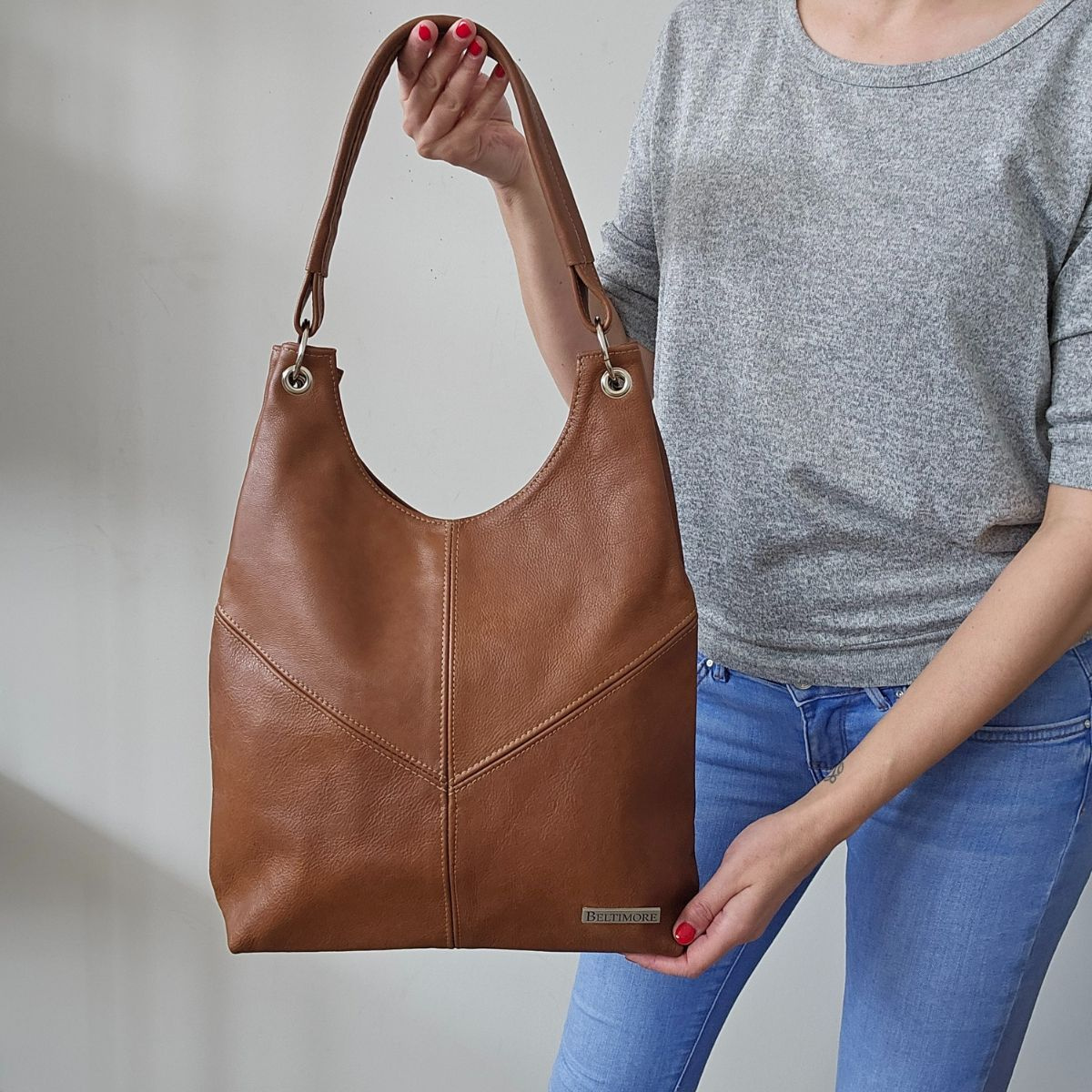 Koňaková kožená dámska kabelka PARIS