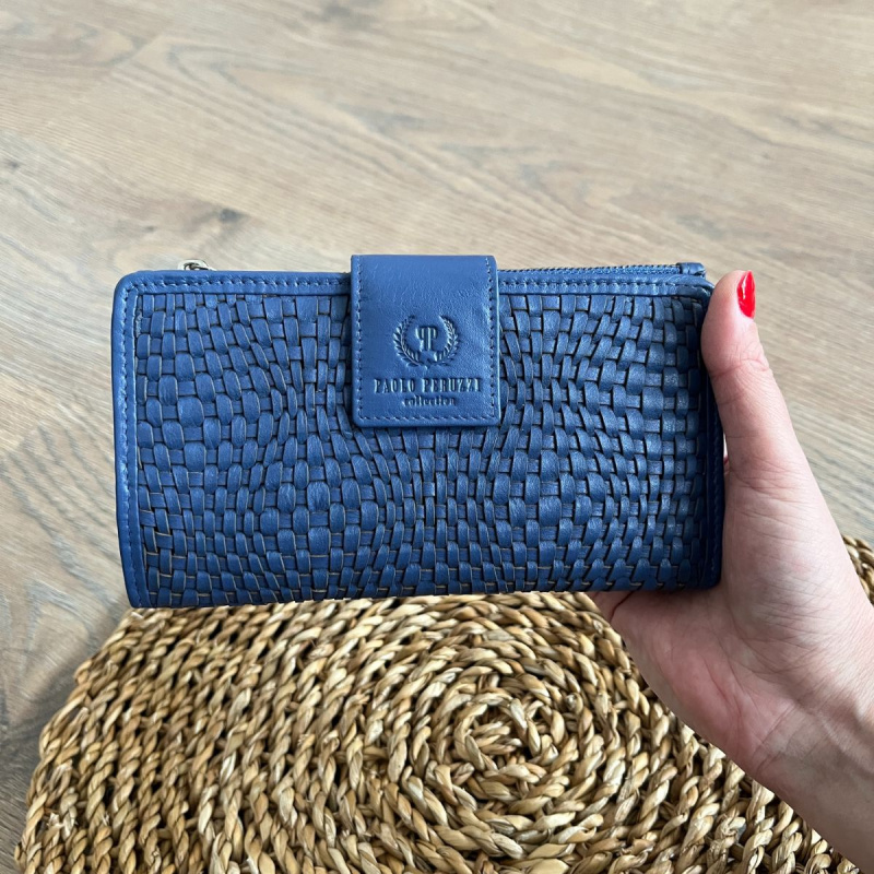 Dámska kožená peňaženka tmavomodrá s ručne tkaným vzorom