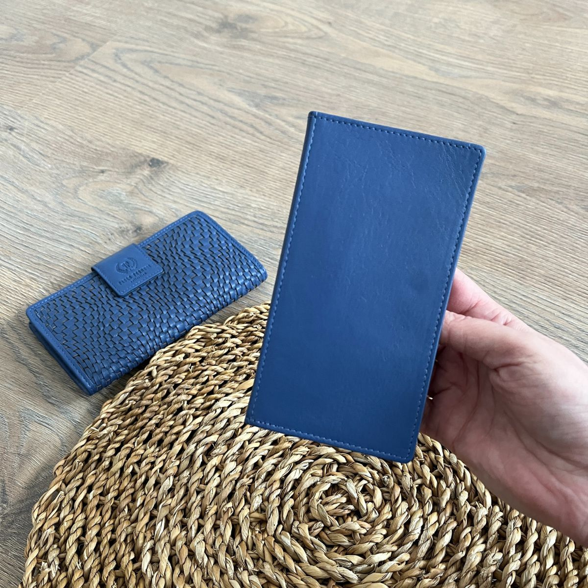 Dámska kožená peňaženka tmavomodrá DESIRE