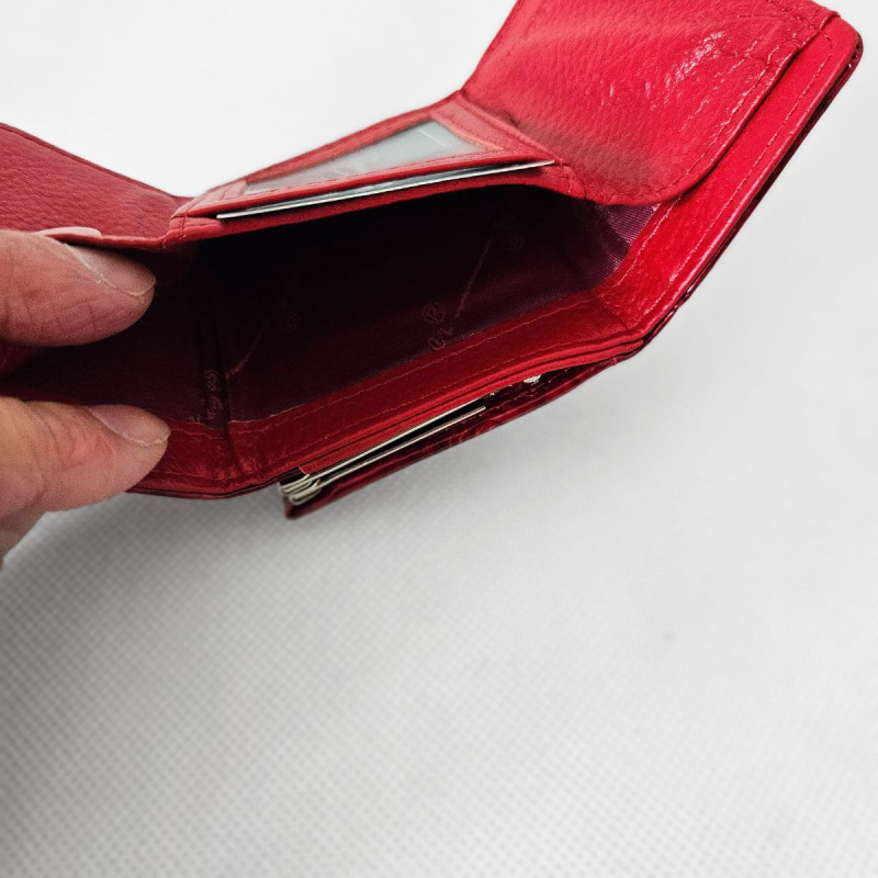 Malá dámska kožená peňaženka červená VIVIENNE