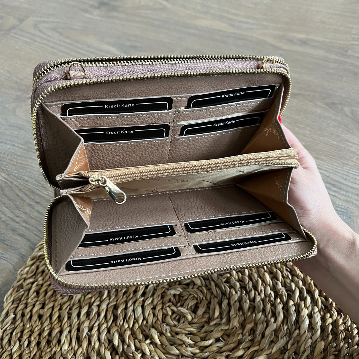 Dámska kožená kabelka-peňaženka béžová KIM