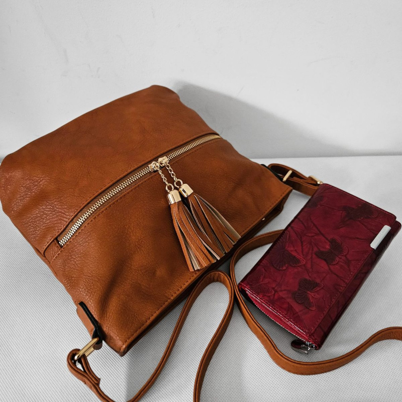 Hnedá crossbody kabelka ADELYNN